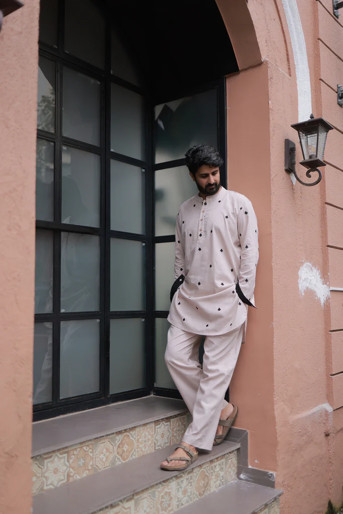 Clubs & Spades-Beige Kurta - Image 8